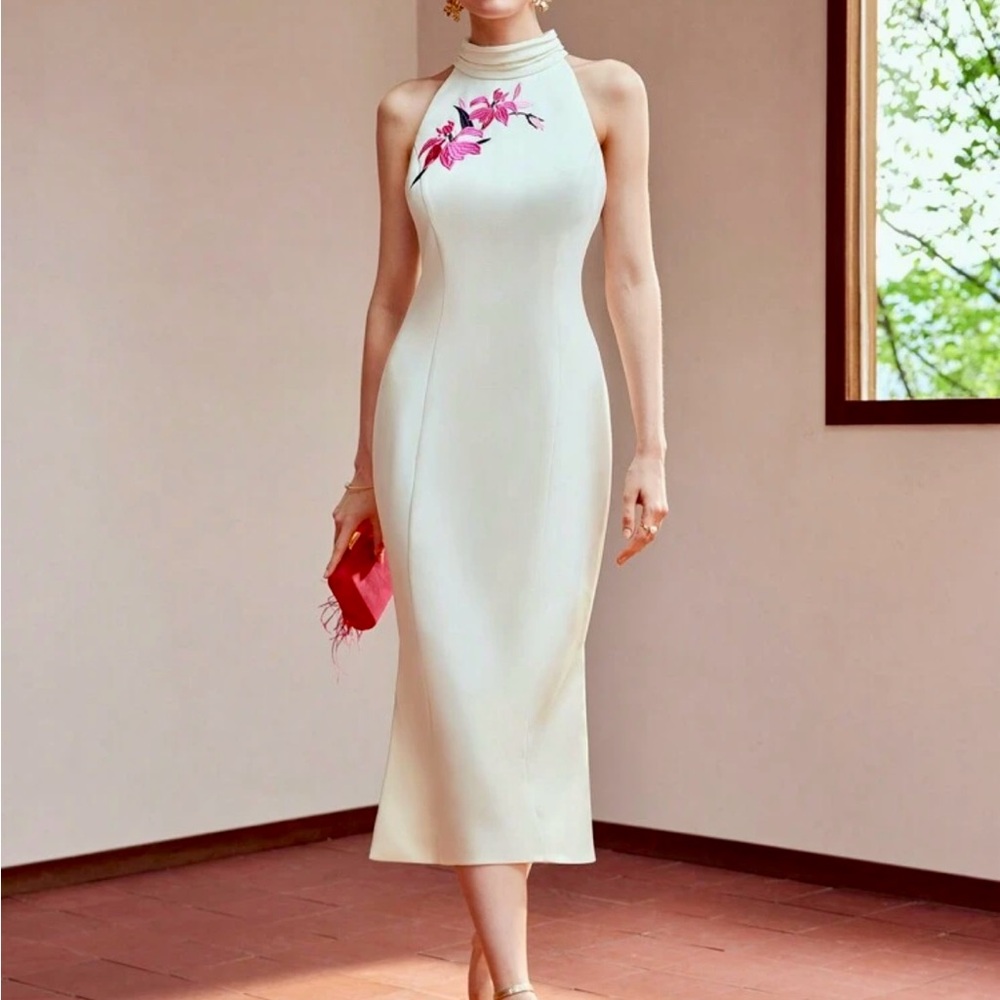 Elegant Ivory Floral Dress Sm